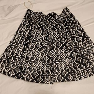 Pleated, structured mini skit